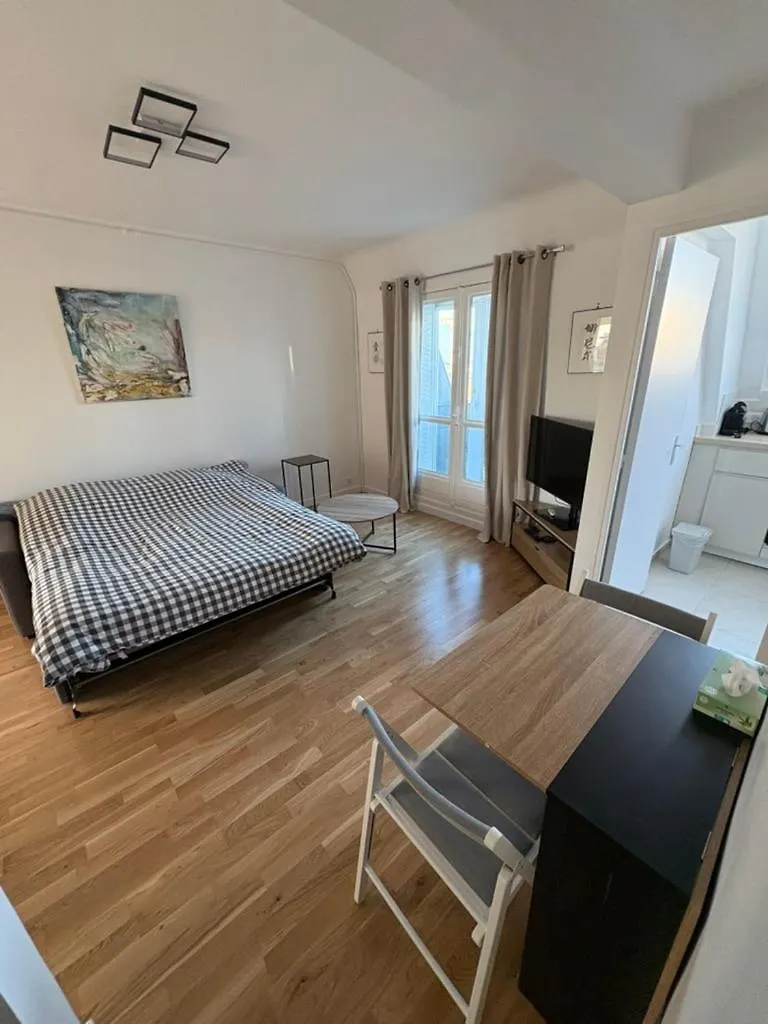 Apartamento Sur Les Toits De París