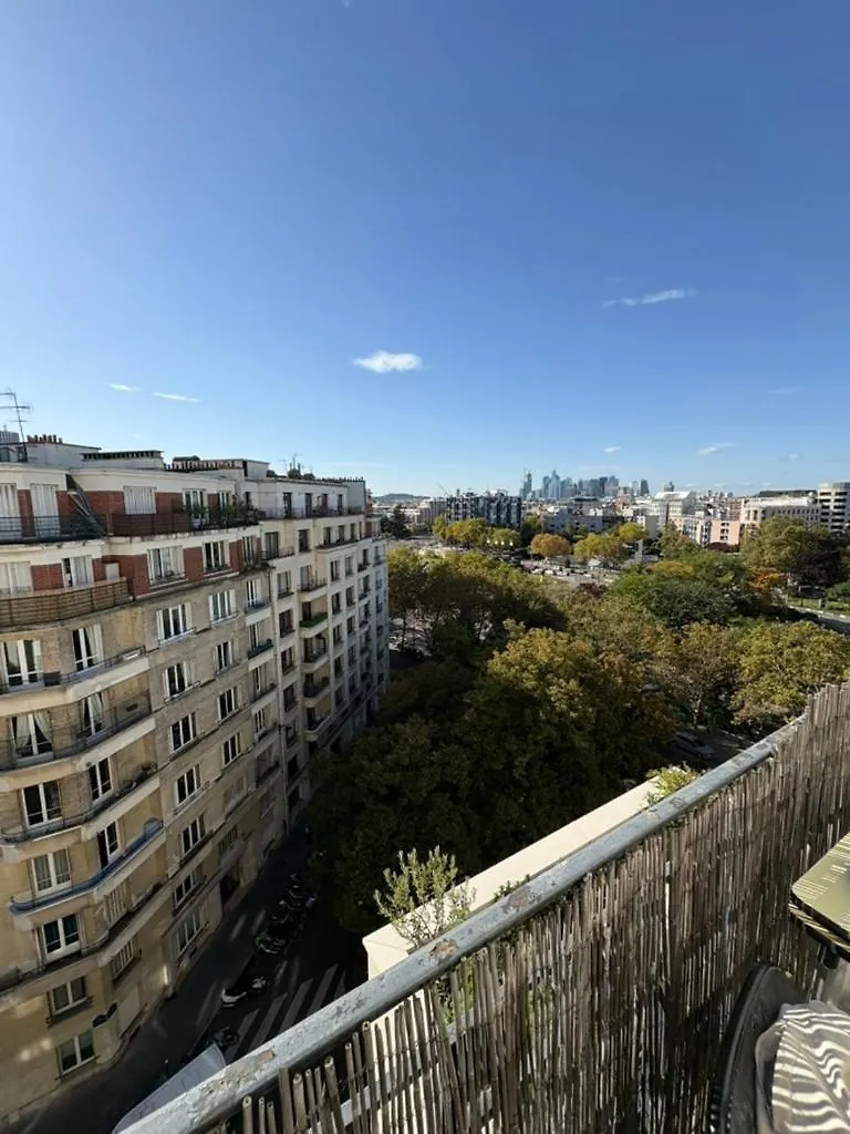 Sur Les Toits De Paris Apartment 0*,